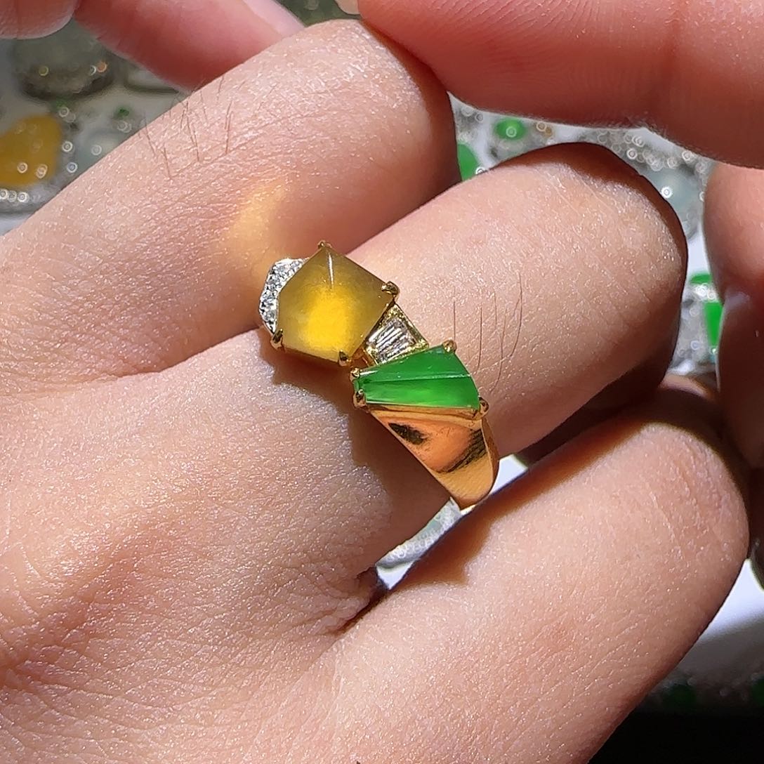 【闪购商品】翡翠戒指18K金镶嵌天然