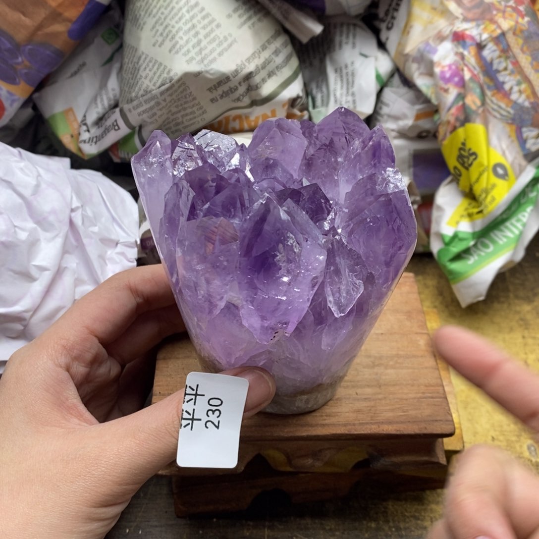 紫晶乌拉圭未镶嵌