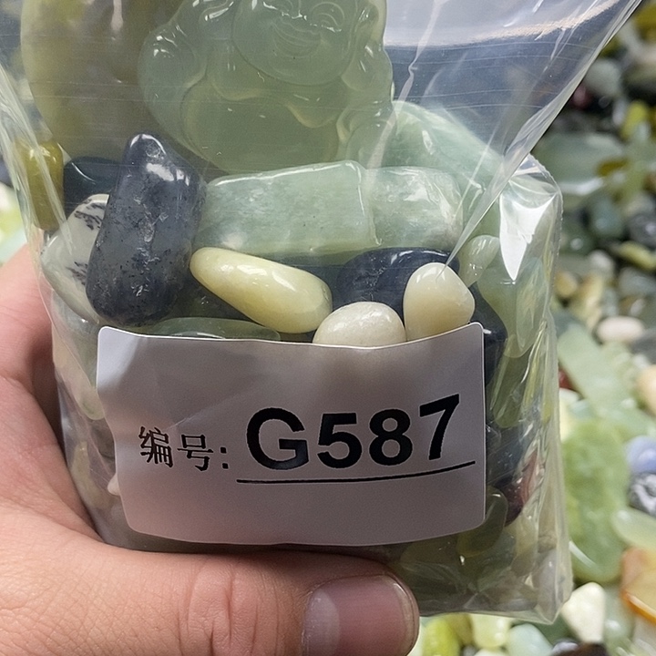 岫玉鱼缸石未镶嵌