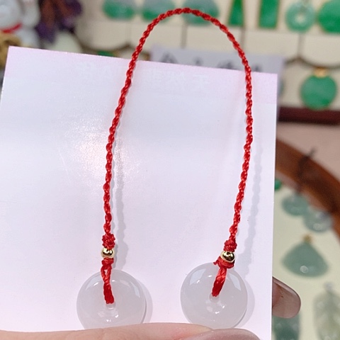 颈饰未镶嵌翡翠平安扣