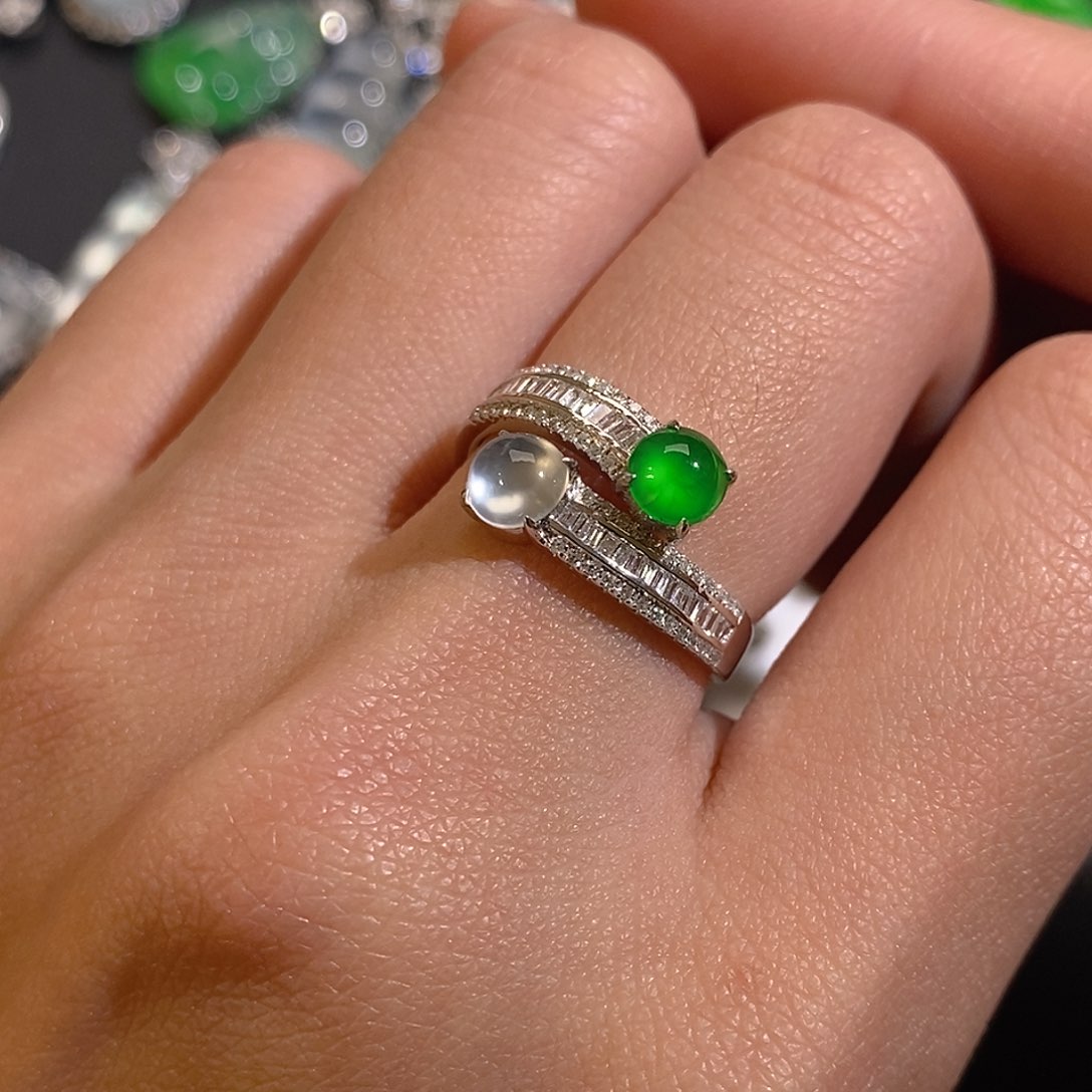 翡翠戒指18K金镶嵌天然缅甸A货翡翠