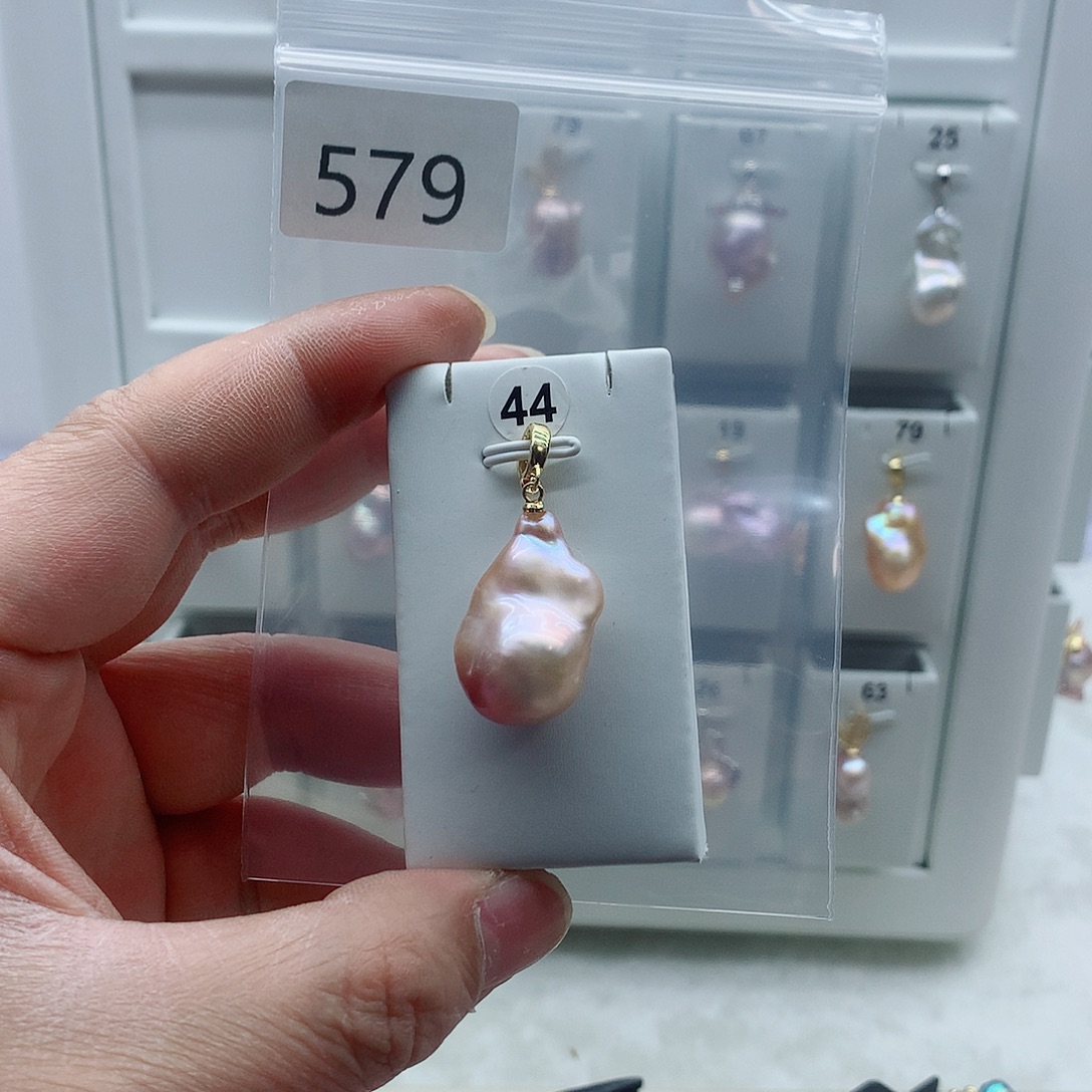 淡水珍珠吊坠(不含链)合金