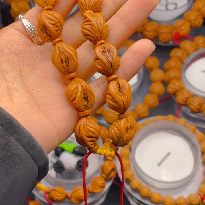 胡***啊手串桃核生命之源闪电购