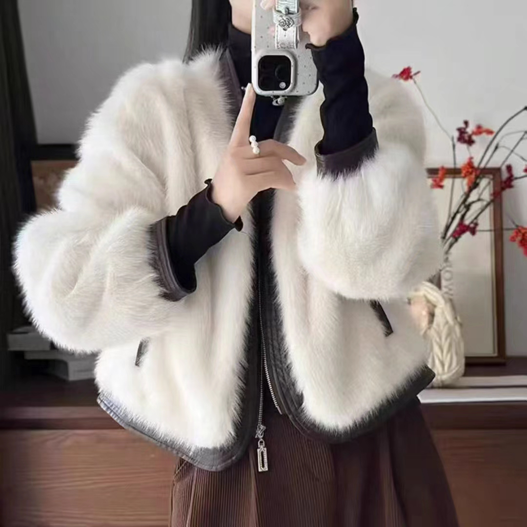 秋冬新款小香貂绒V领短款保暖外套女高级感气质上衣