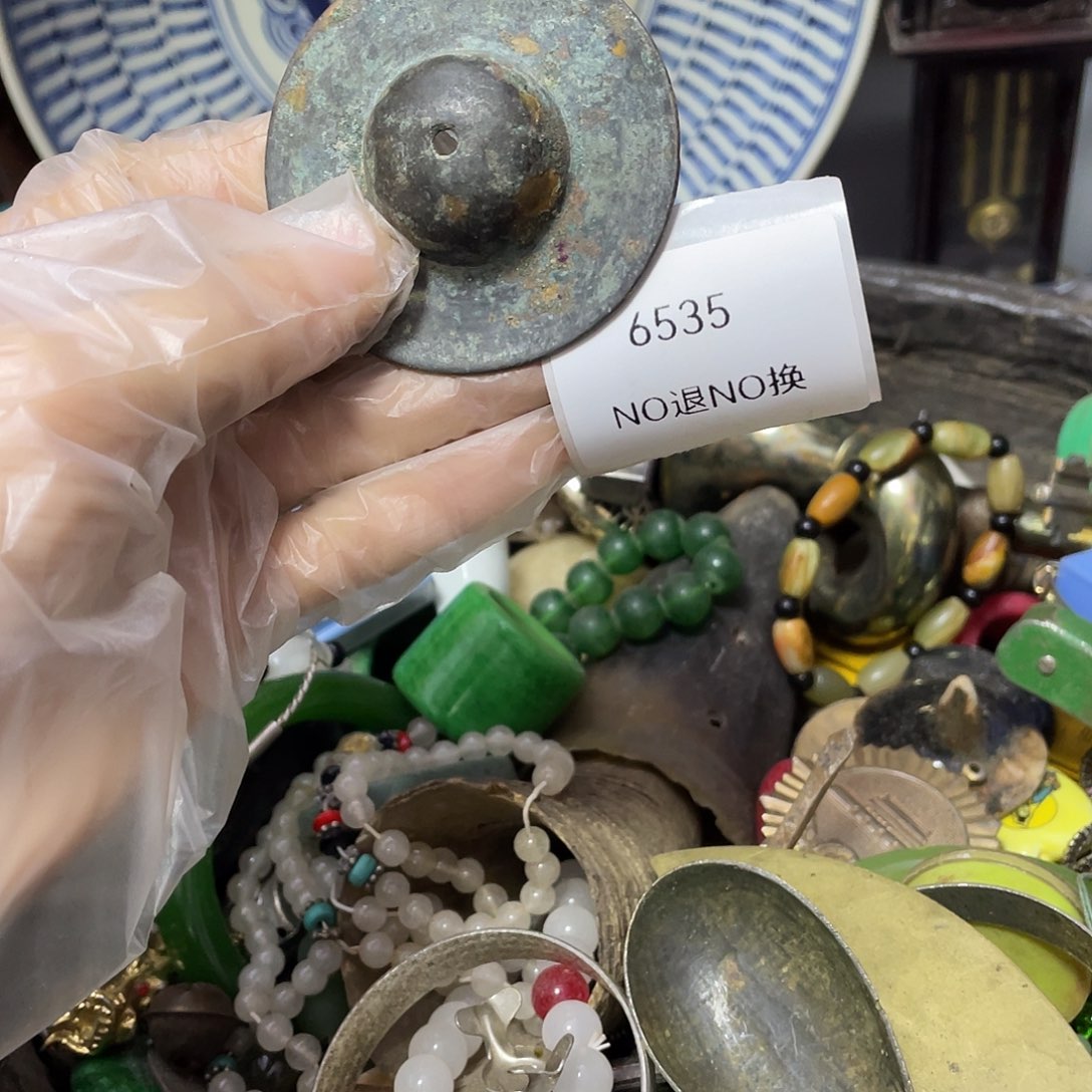 爱***人瓷片6535号工艺品