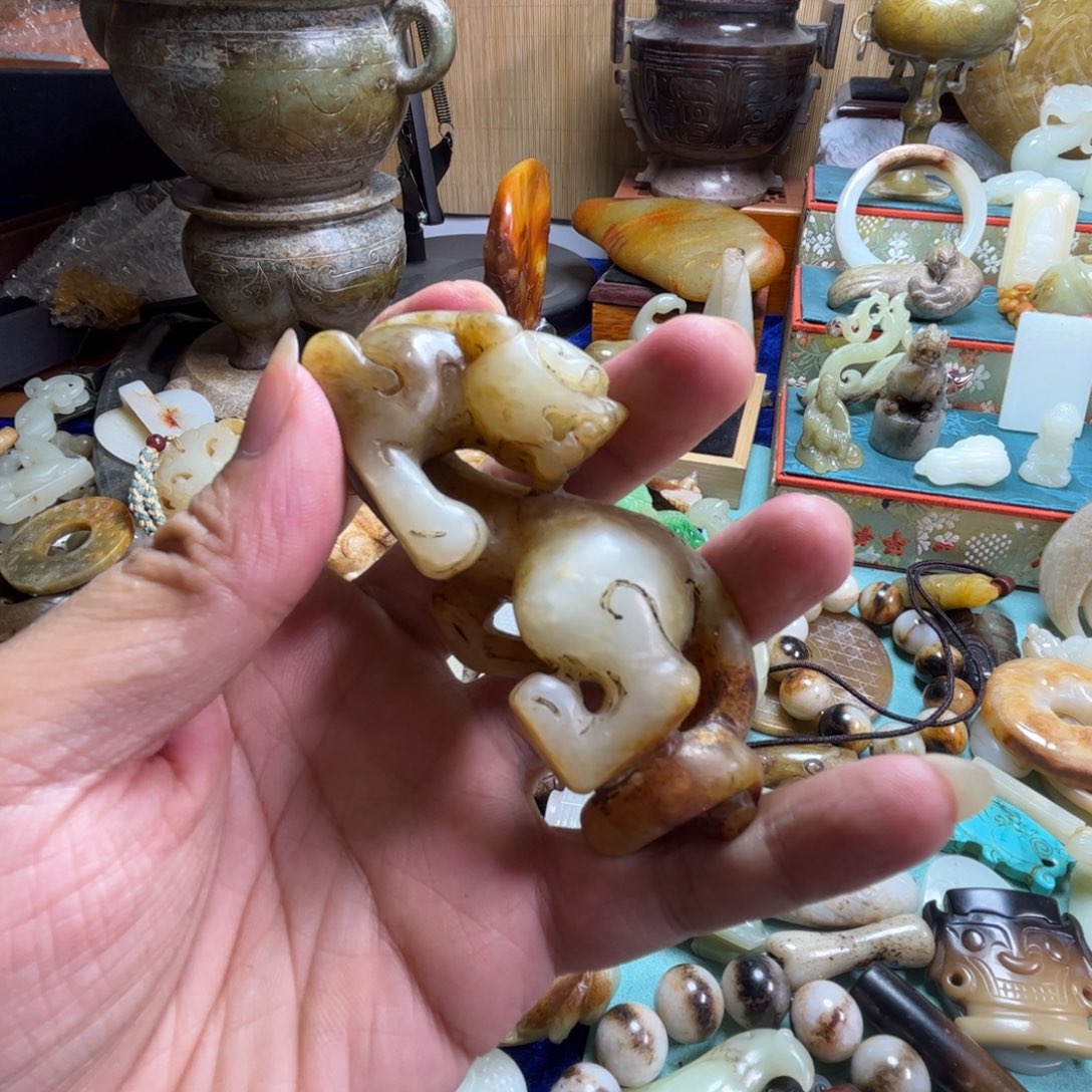 皮****和田玉（糖玉）未镶嵌挂件