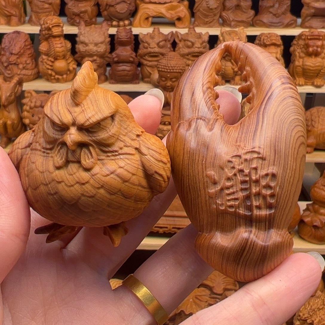 鹦***鹉崖柏太行崖柏手把件