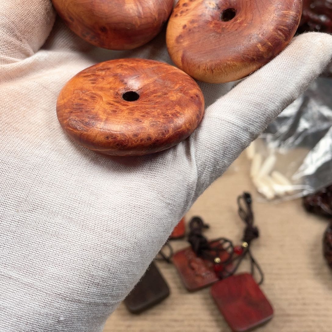 黑酸枝木类张***爷正在装修中