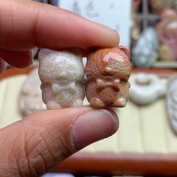 硅化珊瑚（珊瑚玉）颈饰未镶嵌