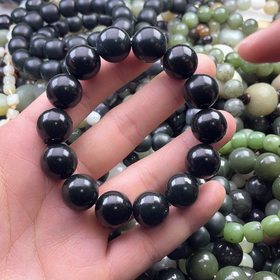 和田玉手串未镶嵌