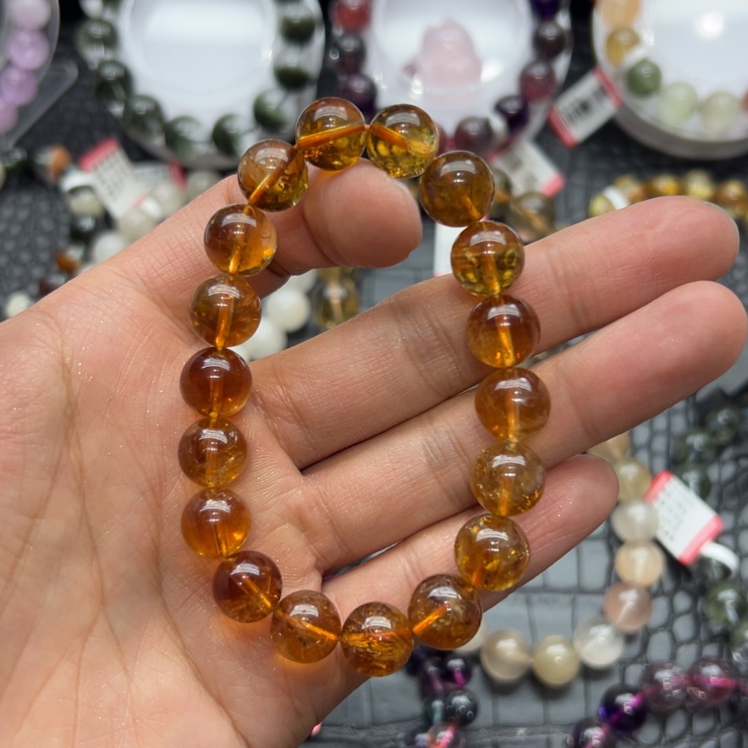 水晶手链未镶嵌好看