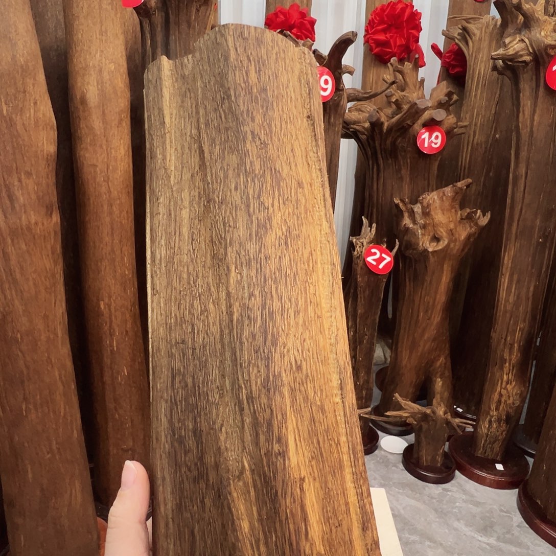 沉香碎屑沉香沉香原料