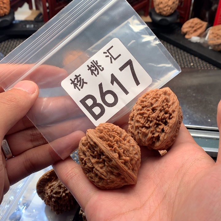 文玩核桃吊坠大蒜