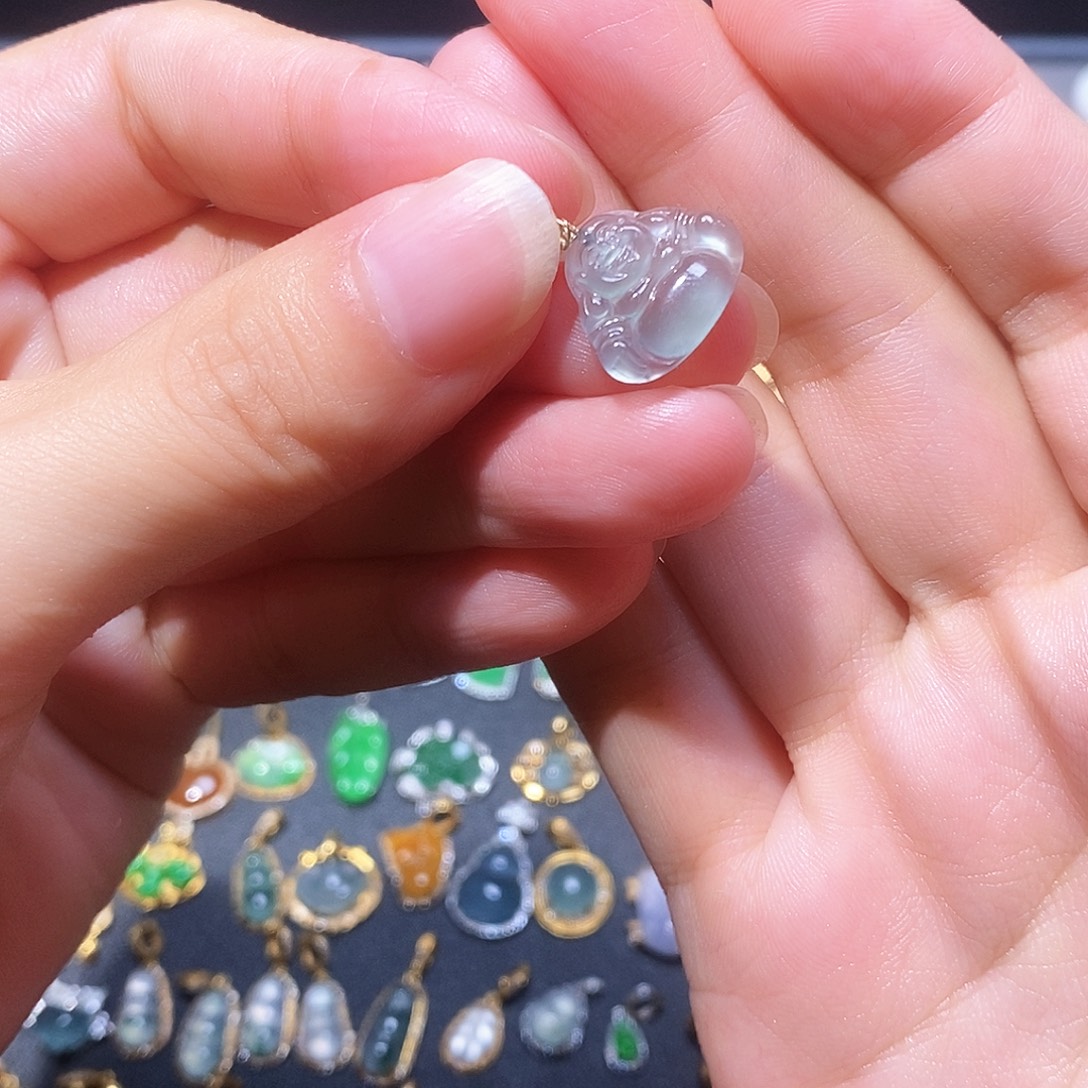 吊坠(不含链)18K金镶嵌翡翠