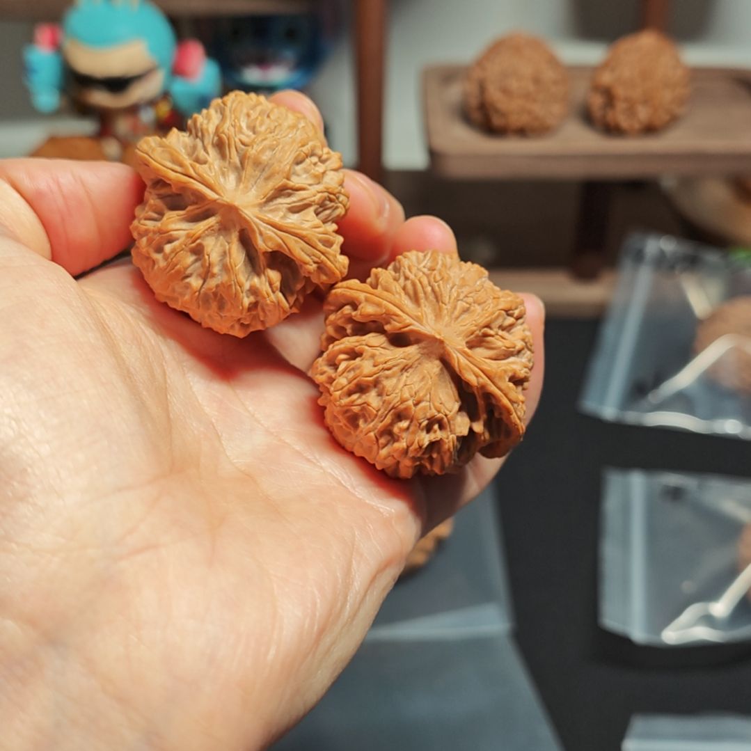 文玩核桃吊坠开播福利，精品配对