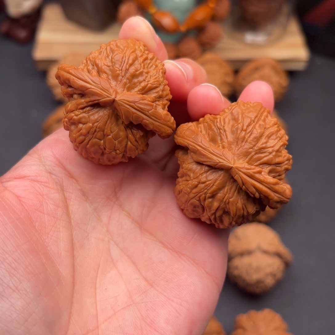 文玩核桃把件闷白43