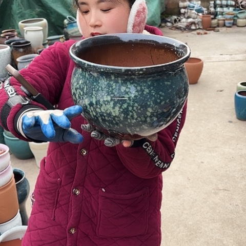 口25高18瑕疵盆子。