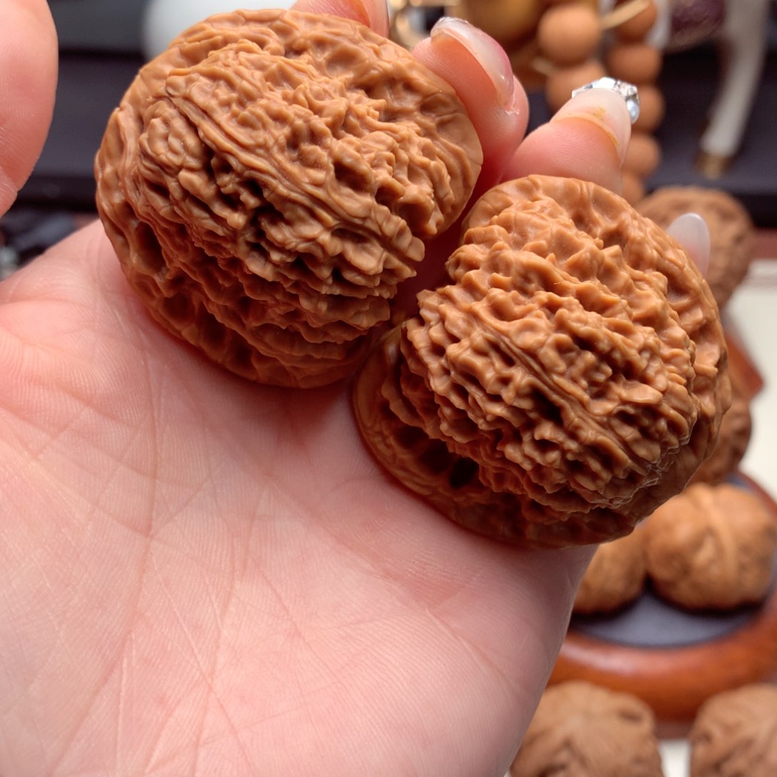 文玩核桃吊坠B****s南疆。 6号