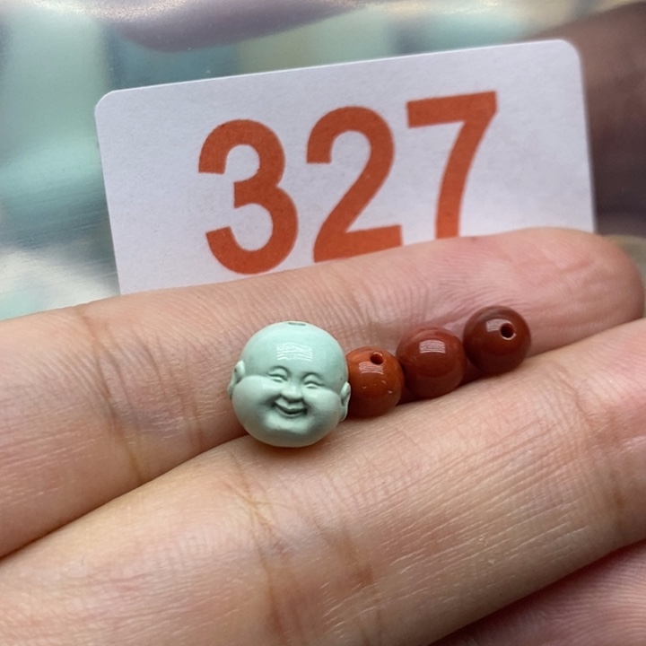 南红玛瑙未镶嵌珠宝奇石