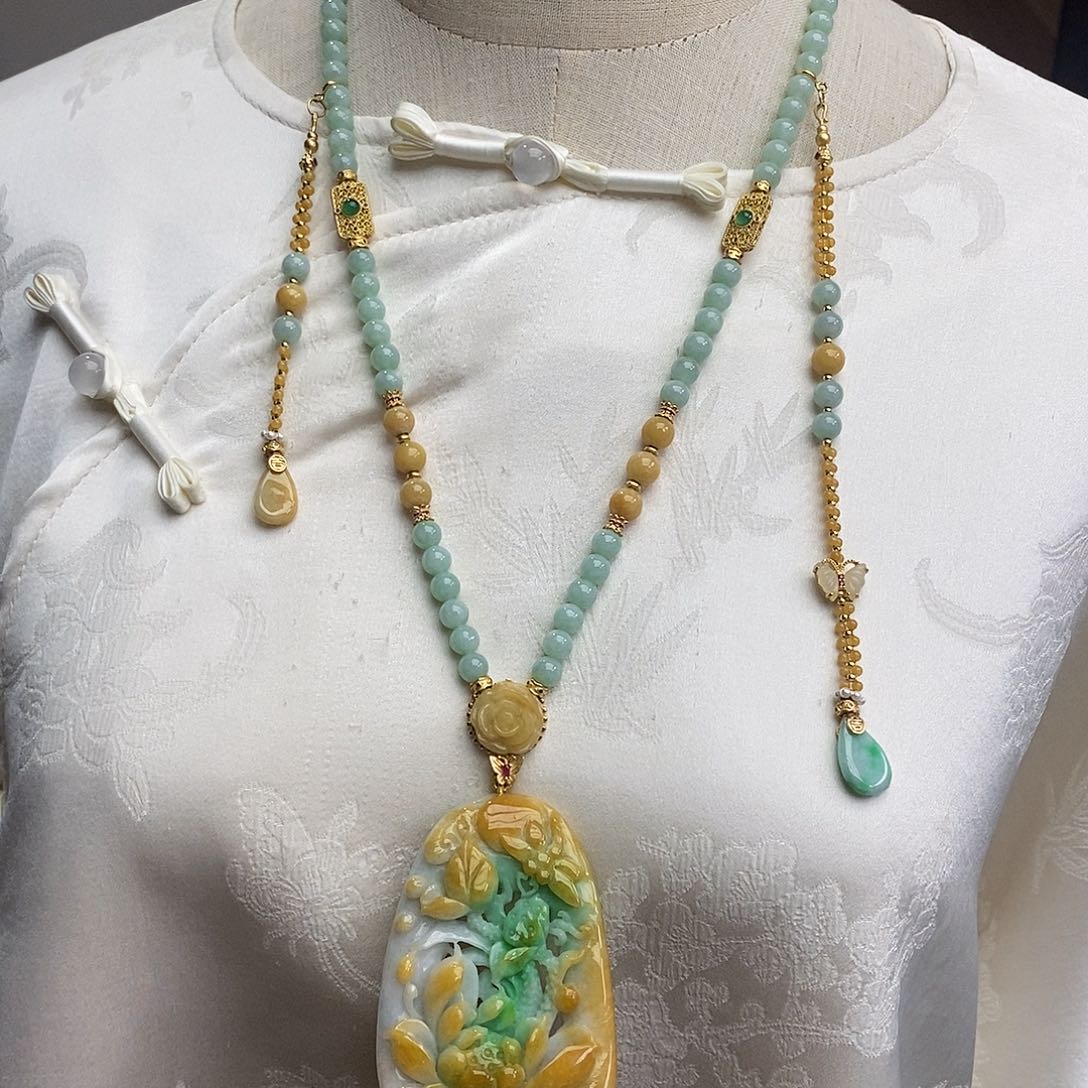 翡翠颈饰未镶嵌天然