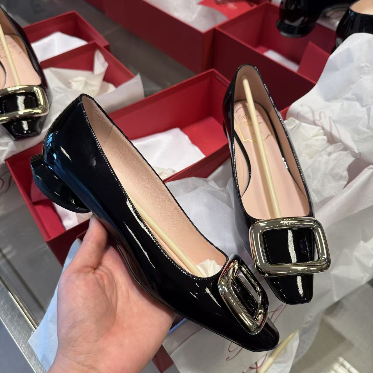 未使用 Roger Vivier/罗杰·维威耶 /七七/女鞋