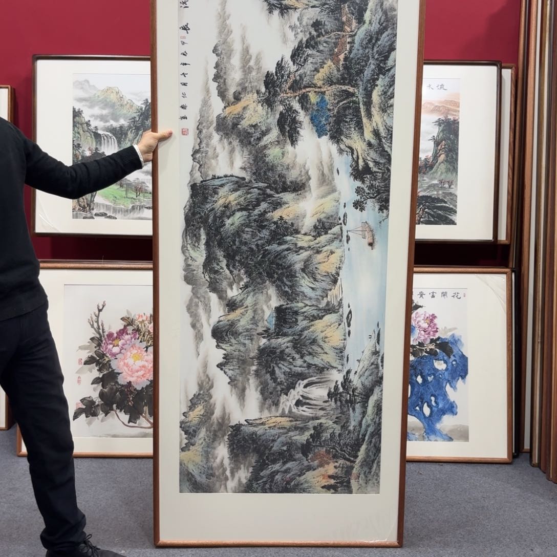 国画赣**洪带框绘画作品