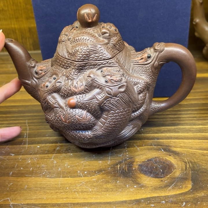 用***3紫砂壶等艺术精品