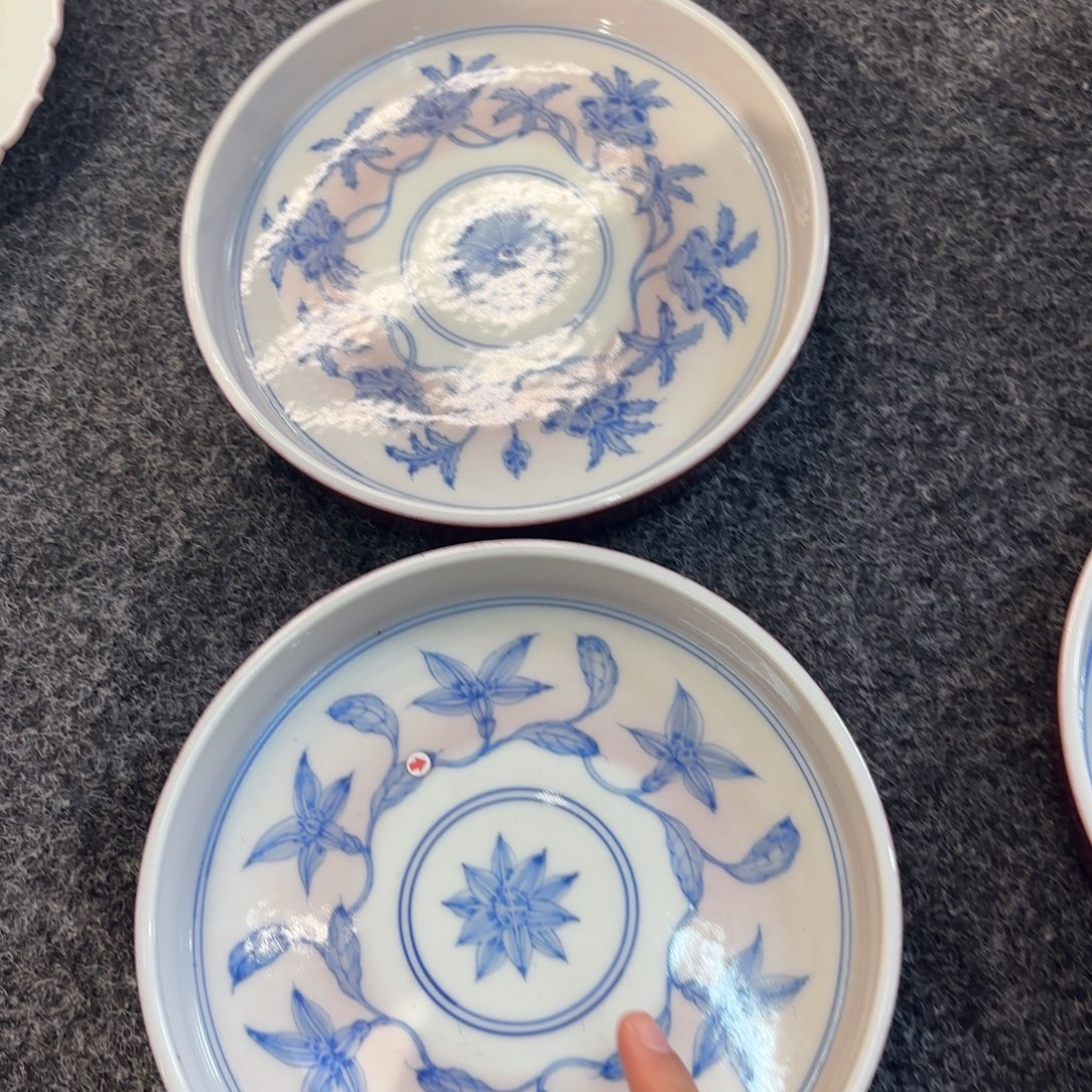 瓷瑕 壶承2块 不退不换……