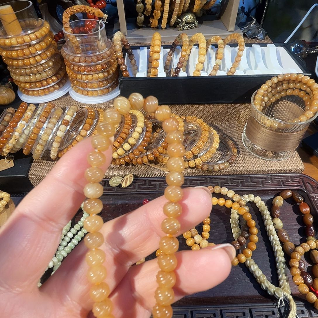 吊坠龙脊菩提玉华扭扭手持