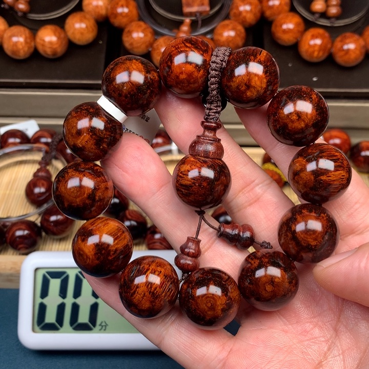 花梨木类人****?黄花梨2.0F9