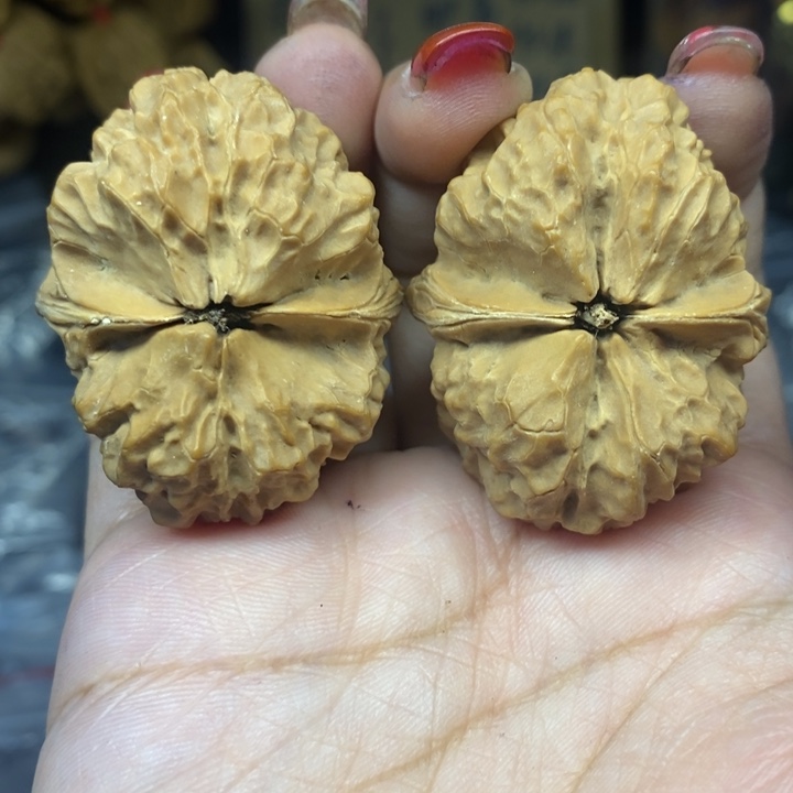 文玩核桃吊坠75包罗万象微瑕