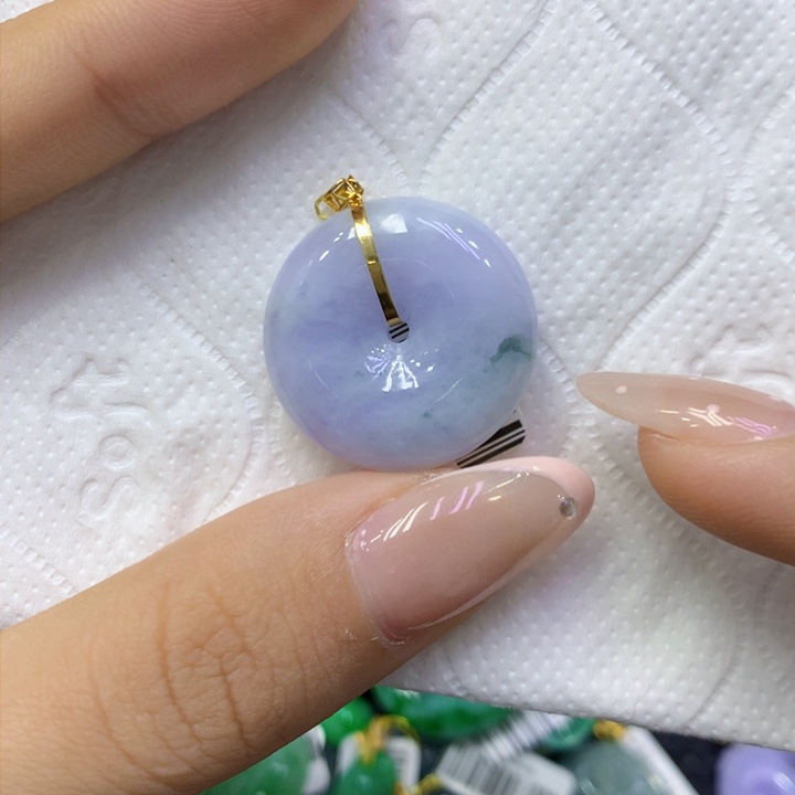 颈饰18K金镶嵌翡翠