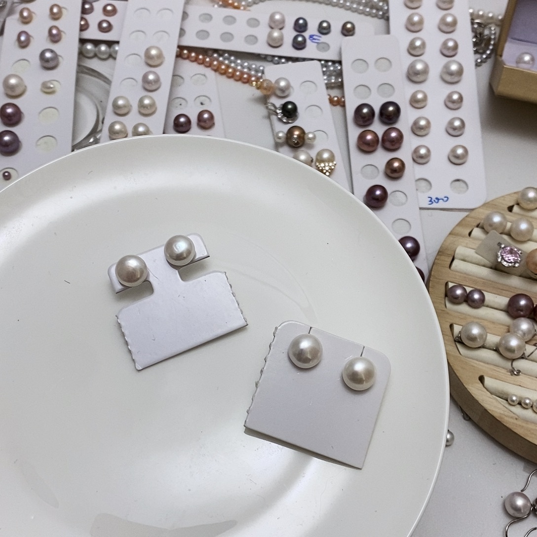 银S925镶嵌白珍珠馒头珠耳钉淡水珍珠