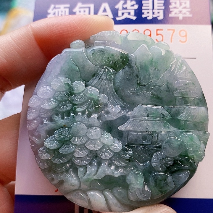 吊坠(不含链)未镶嵌翡翠