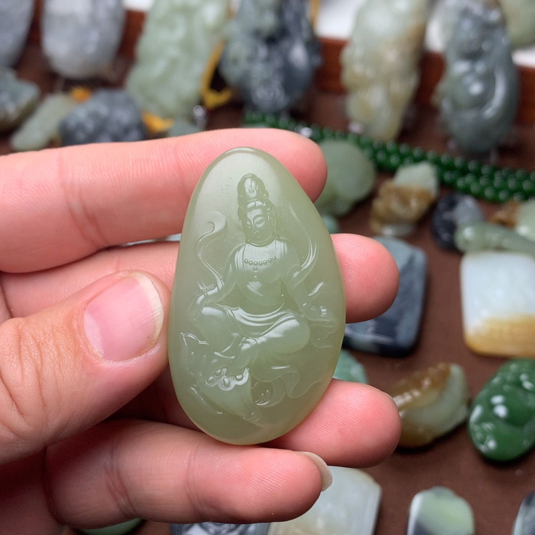 和田玉挂件未镶嵌