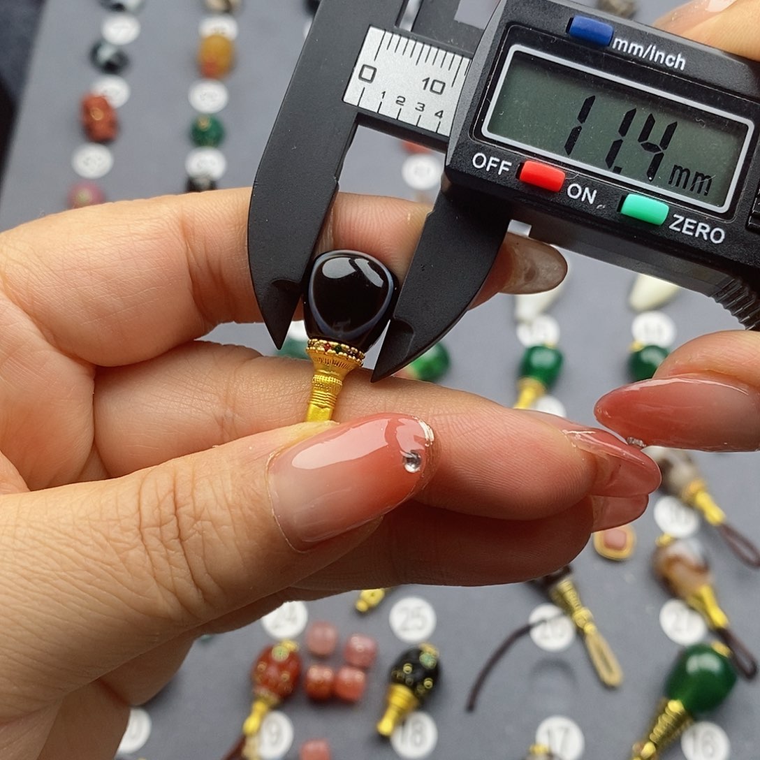 玛瑙/玉髓饰品合金