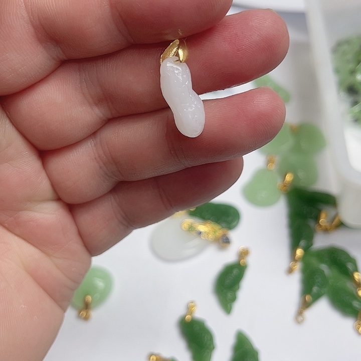 亚克力铁合金福利吊坠54