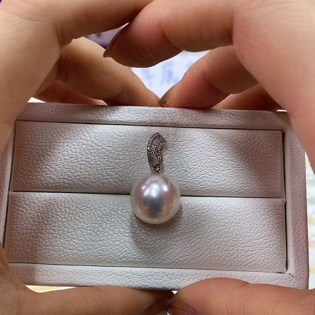 海水珍珠18K金镶嵌吊坠(不含链)14.7m冷光澳白吊坠（维纳斯品质）