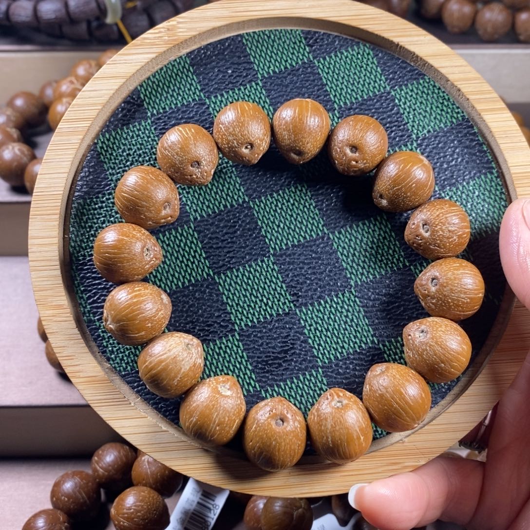 米***店紫金鼠手串16黄金甲