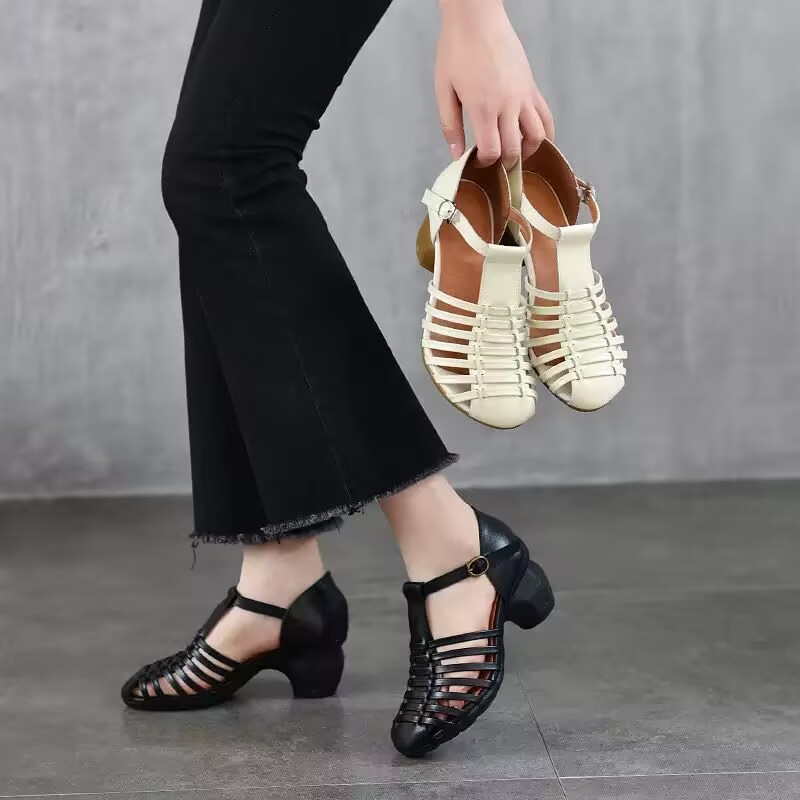 简约百搭粗高跟真皮凉鞋女夏季休闲外穿包头编织镂空透气罗马凉鞋