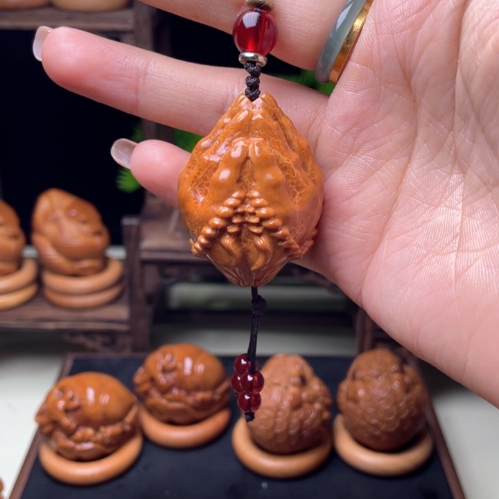 吊坠橄榄核?****佛手单子指环3.3