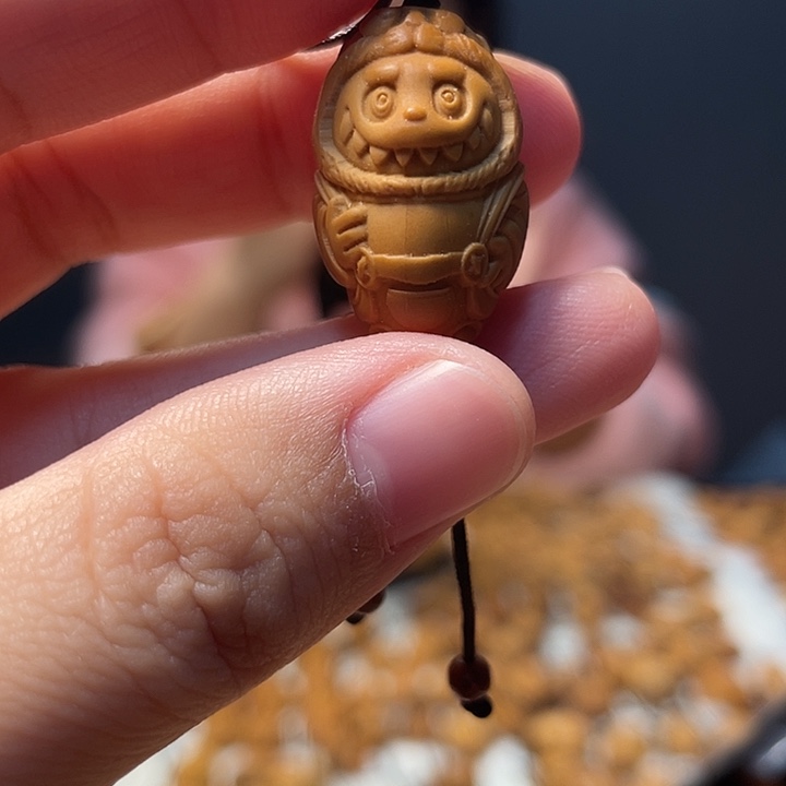 巴***塔吊坠橄榄核橄榄核