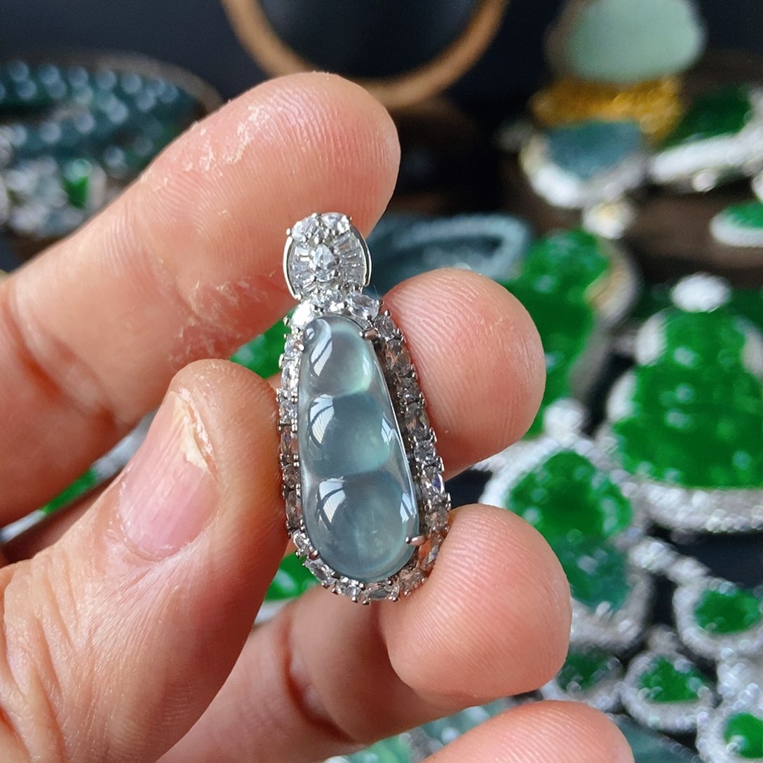 翡翠吊坠(不含链)未镶嵌虫****o145吊坠