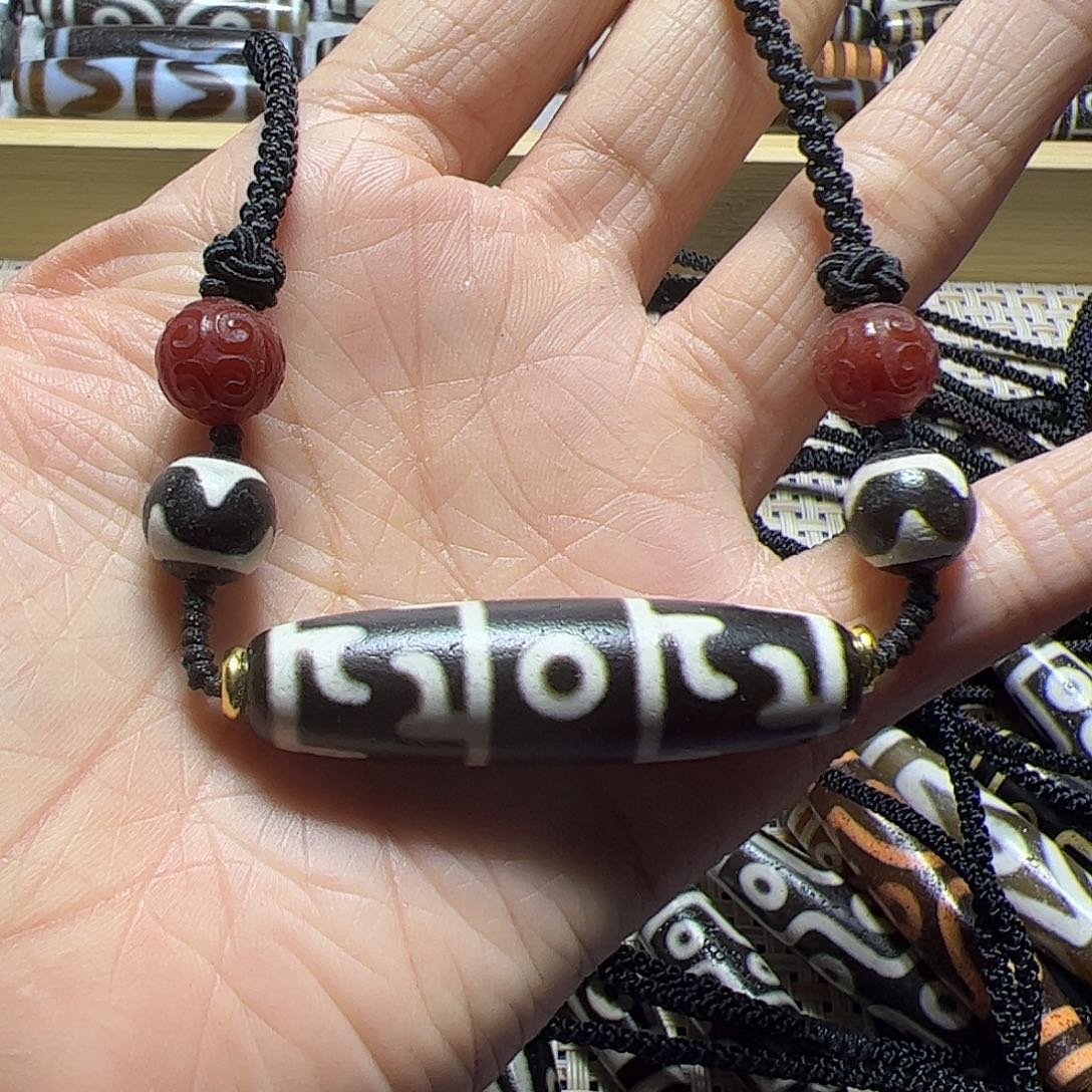 1***7玛瑙/玉髓未镶嵌颈饰