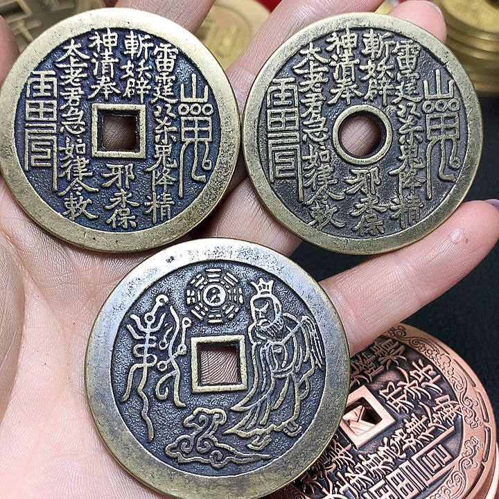 铜现代工艺品翻砂铸造山鬼三枚