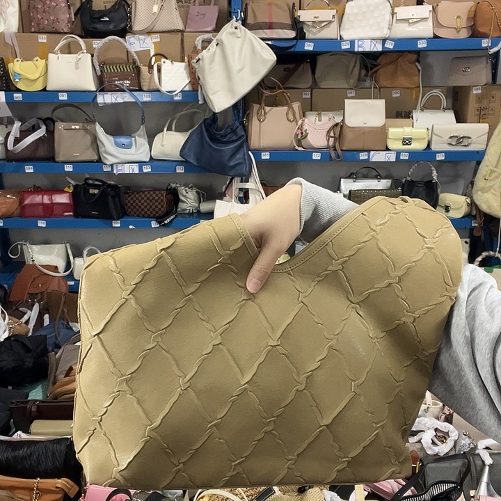 蚕丝182健健康康平平安安