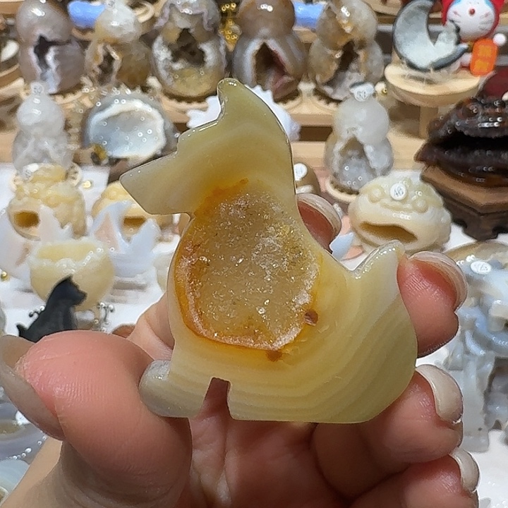 未镶嵌水晶大型摆件（非配饰）