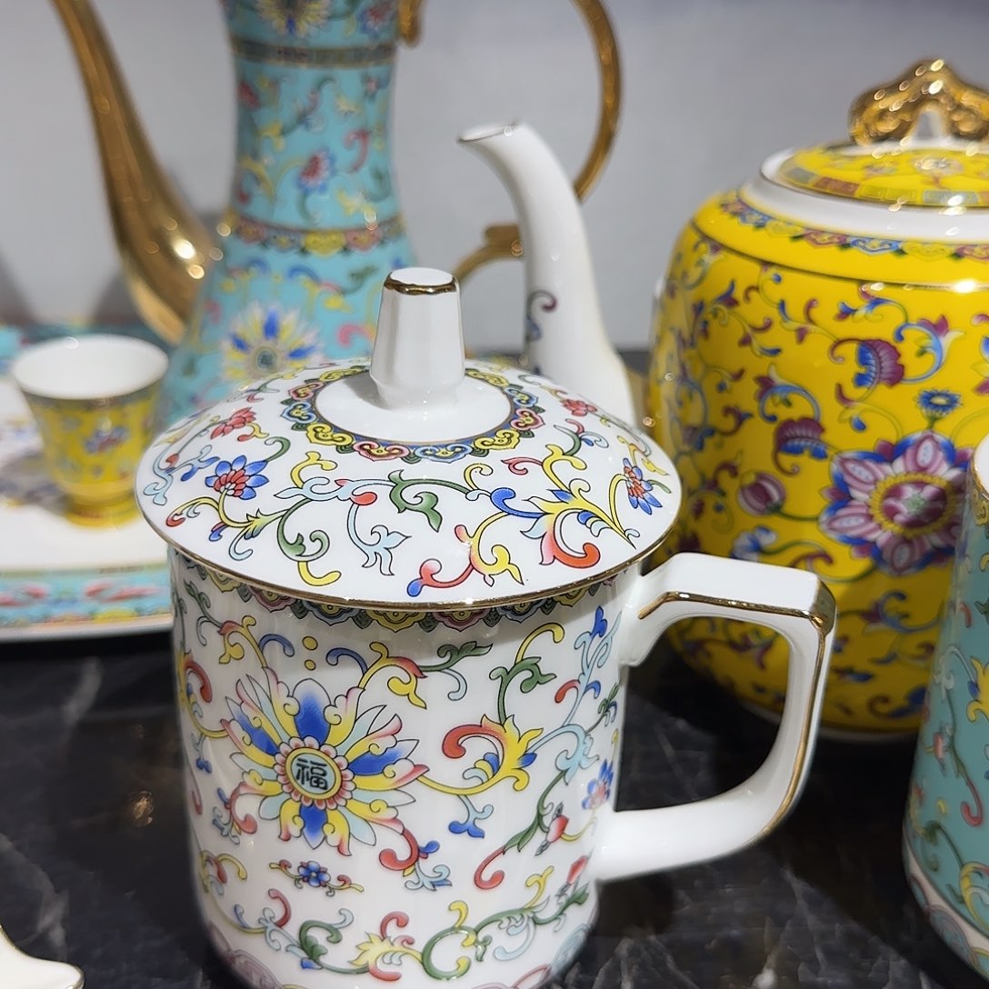 骨瓷珐琅彩工艺制作