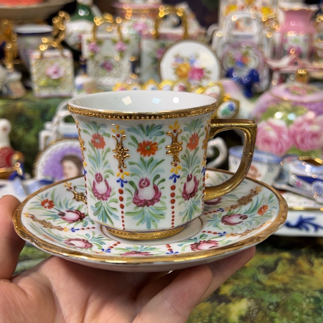 摆件鹿与海陶瓷家居用品有限公司