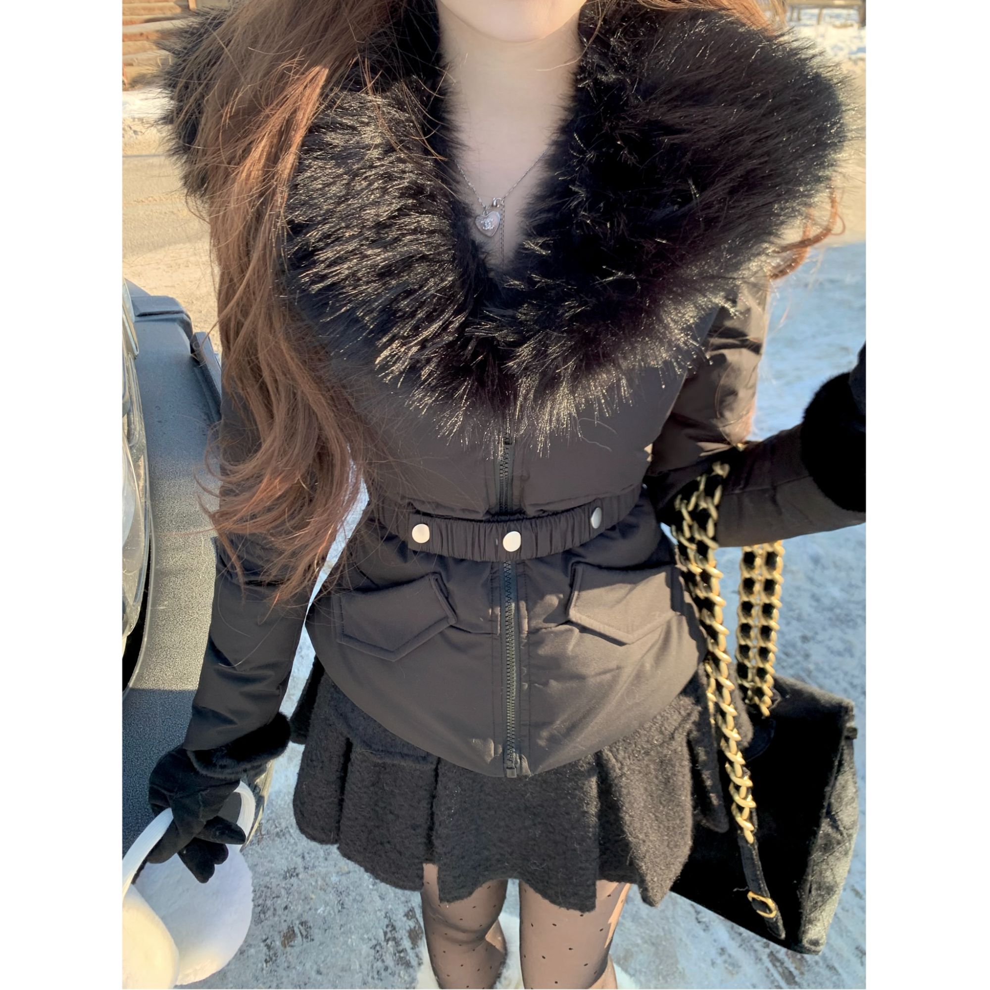 SISI JIANG “冰岛雪夜”黑色羽绒服